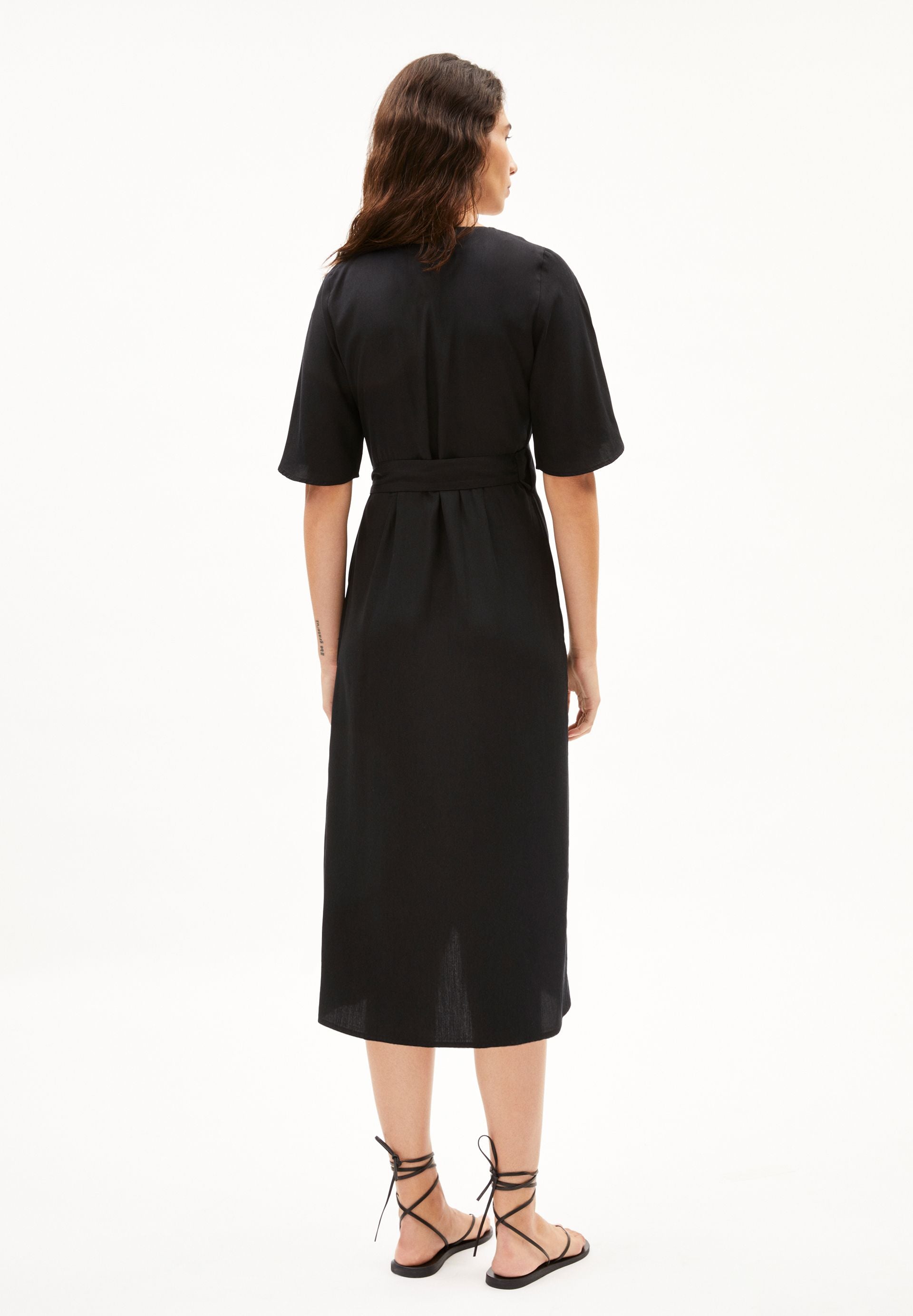 30006283-105_211