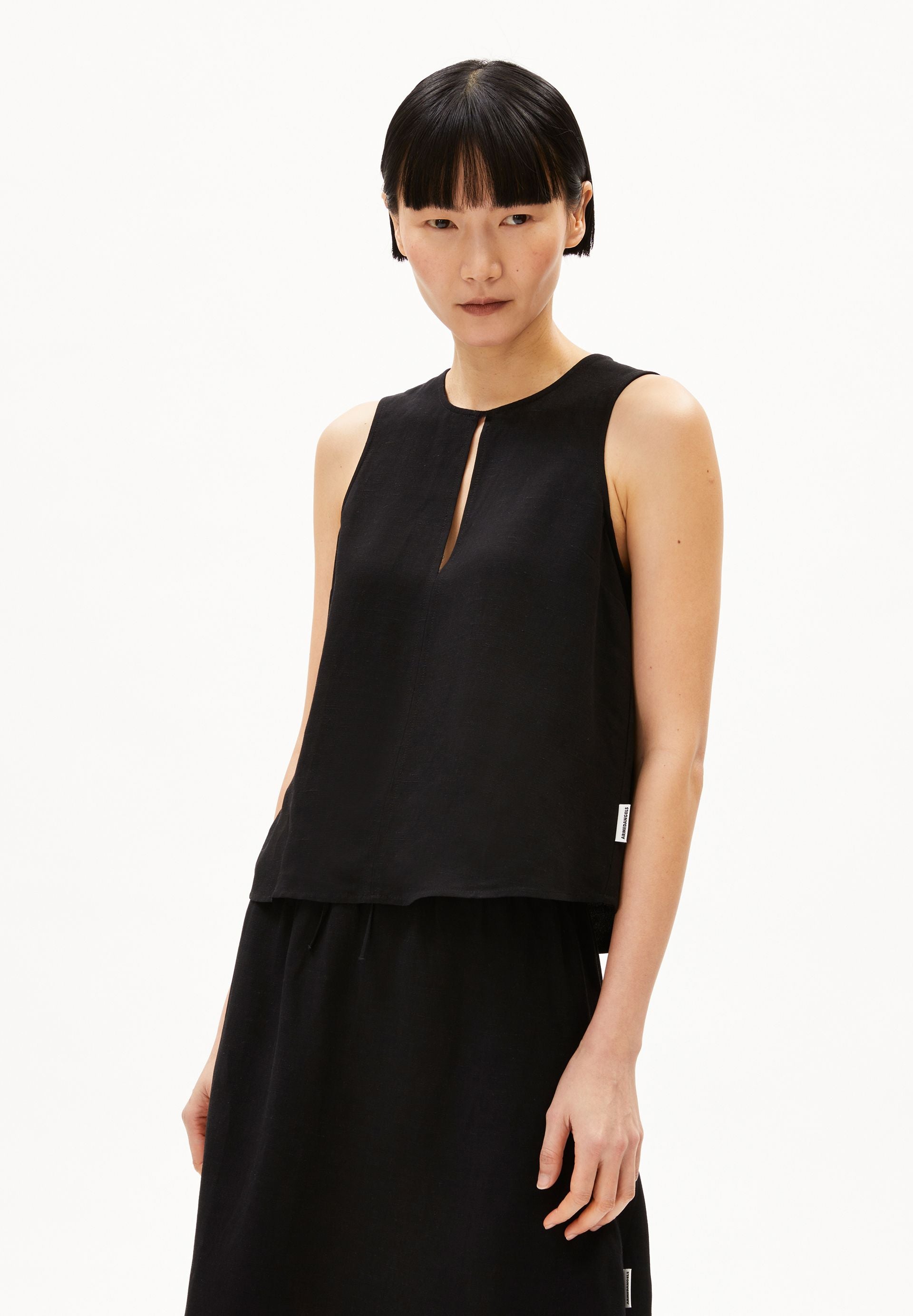 30007252-105_111