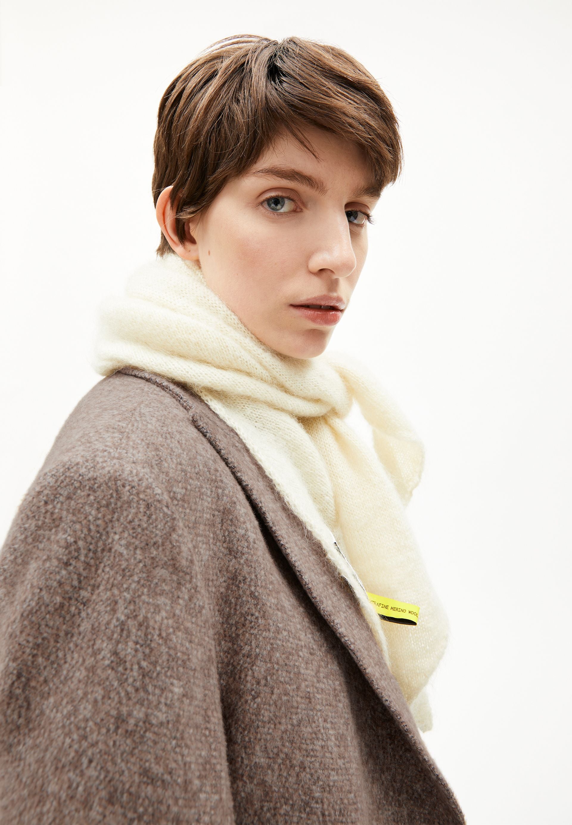30008021-1609_211